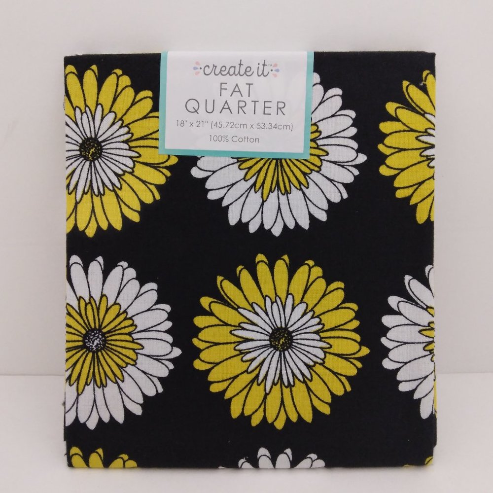 Daisy Flower Fabric Fat Quarter Cotton 18 x 21‎ inches White Black Yellow Crafts